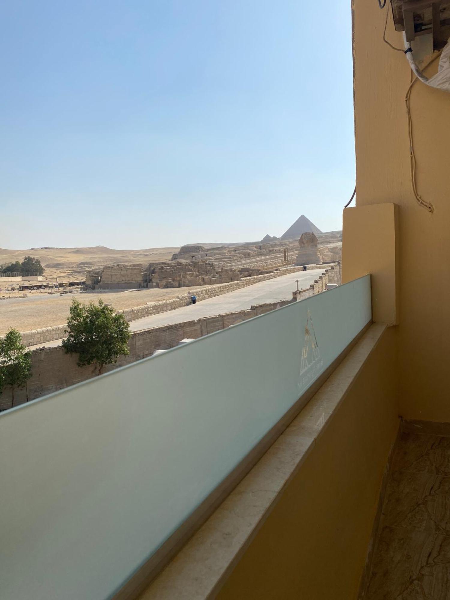 Seven Pyramids View Inn Кайро Екстериор снимка