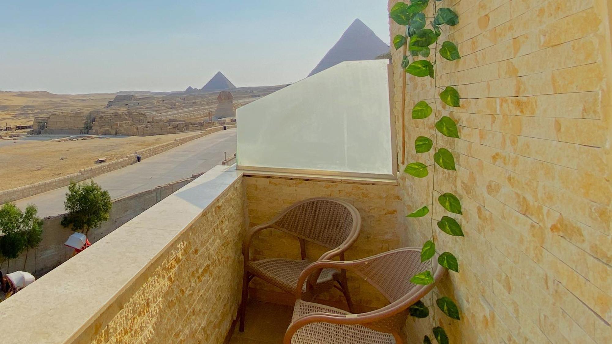Seven Pyramids View Inn Кайро Стая снимка