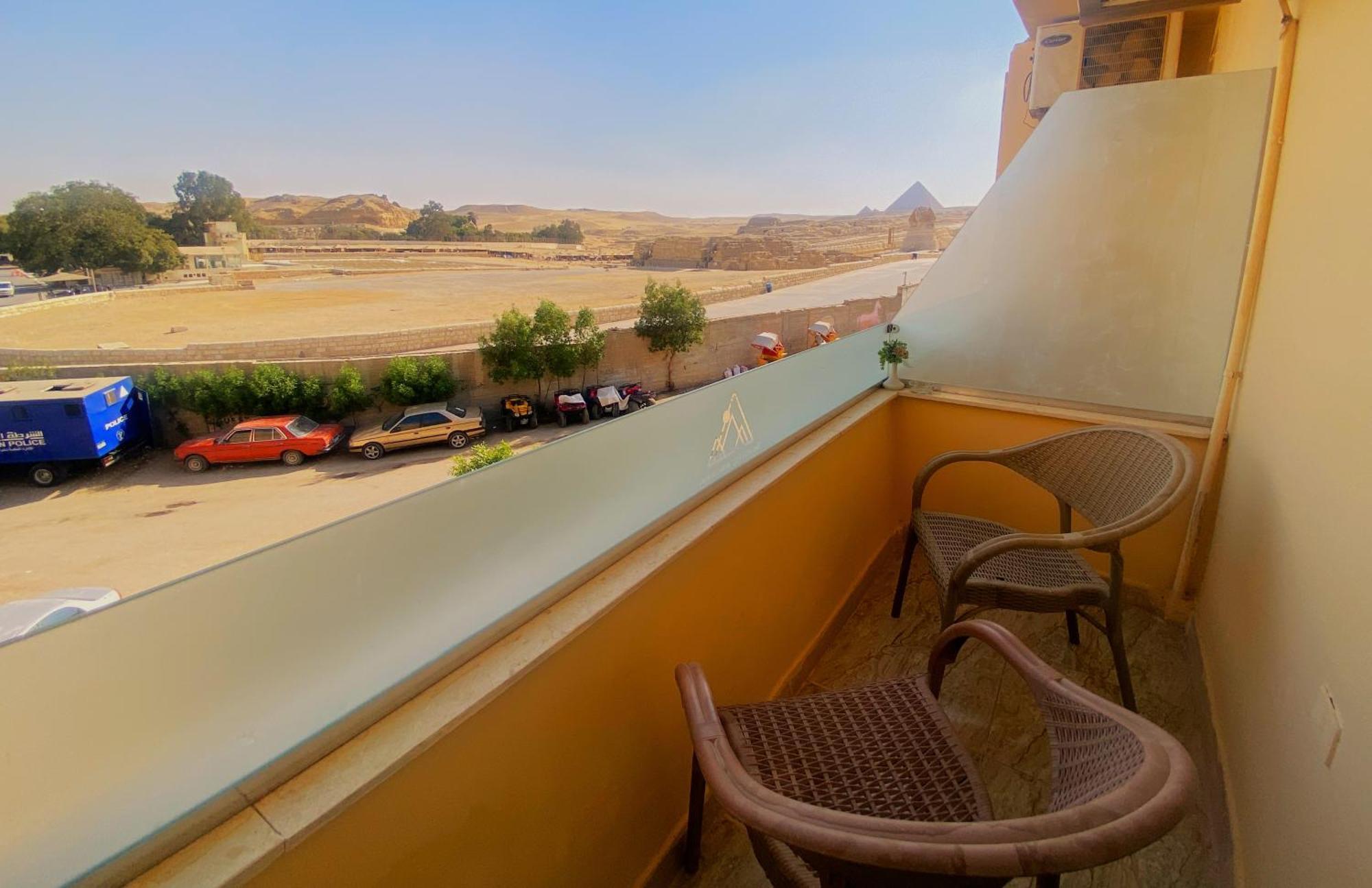 Seven Pyramids View Inn Кайро Екстериор снимка